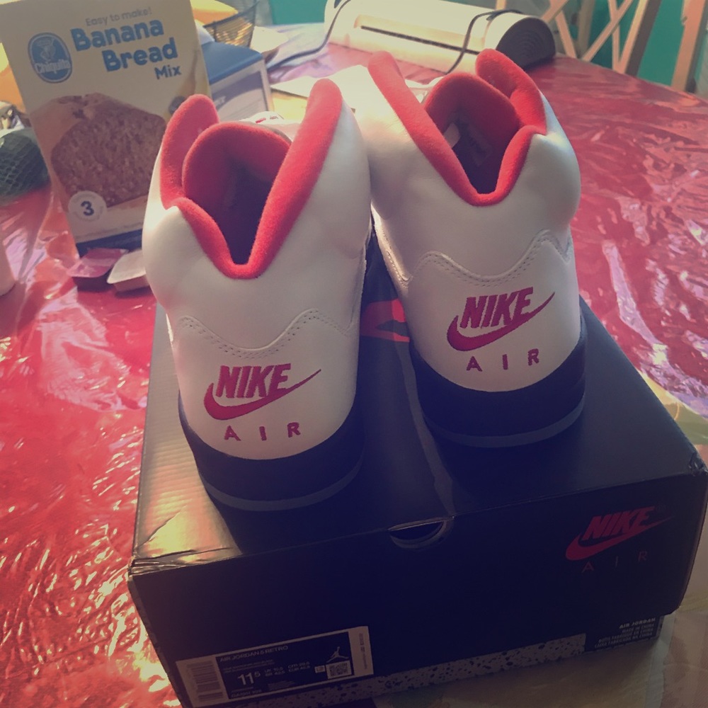 Air Jordan 5 Fire Red